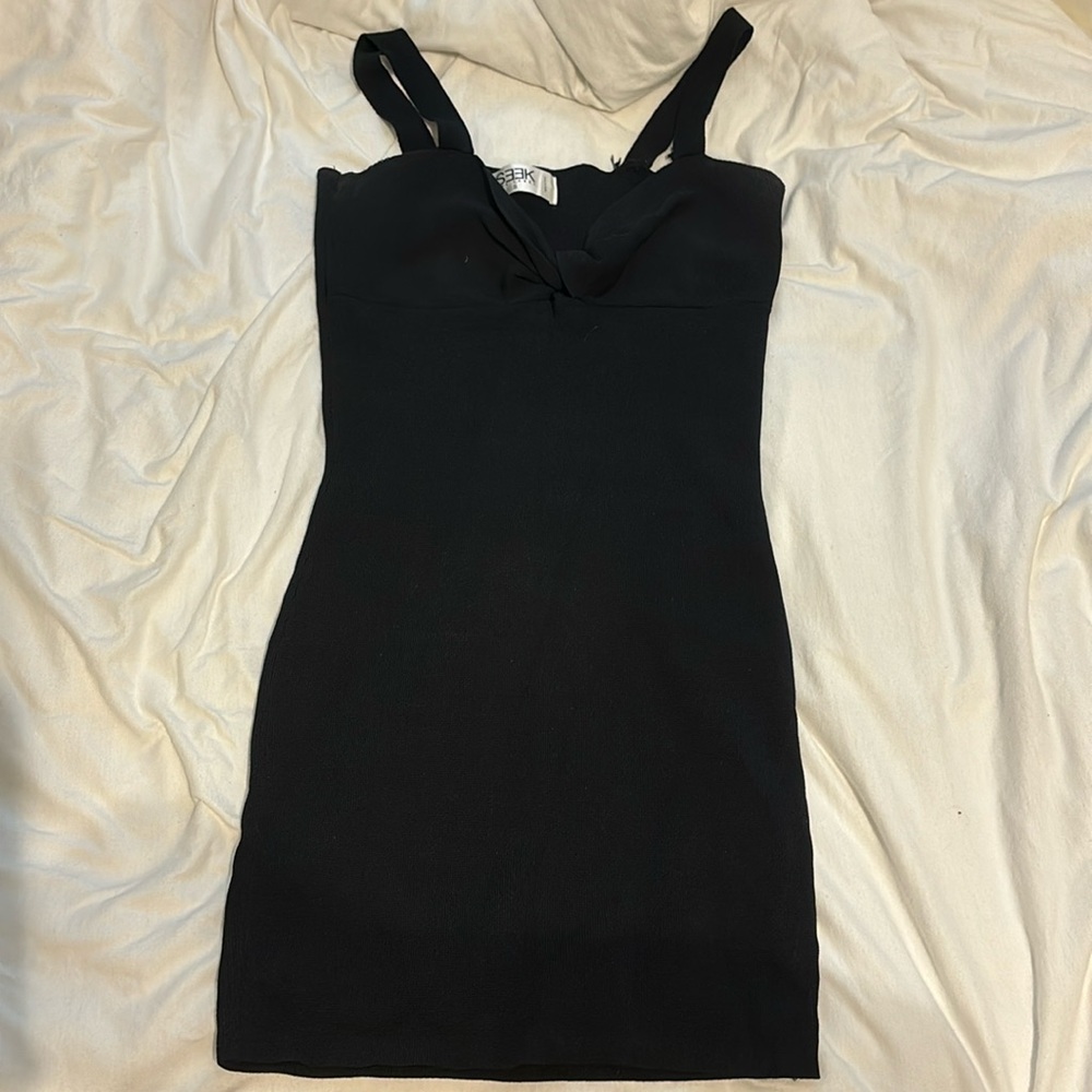 Black body on dress